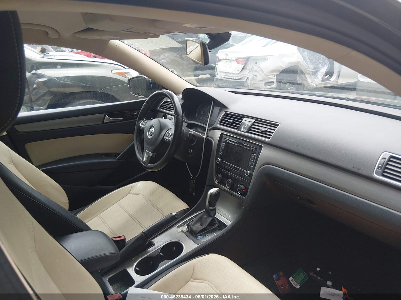 2014 VOLKSWAGEN PASSAT 1.8T SE · 5/11
