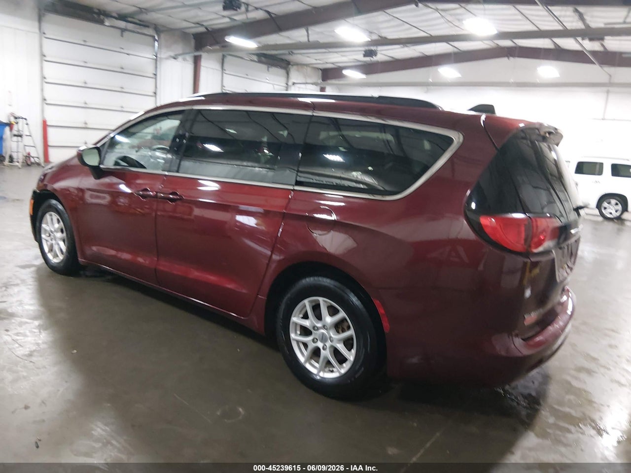 2021 CHRYSLER VOYAGER LXI · 3/11