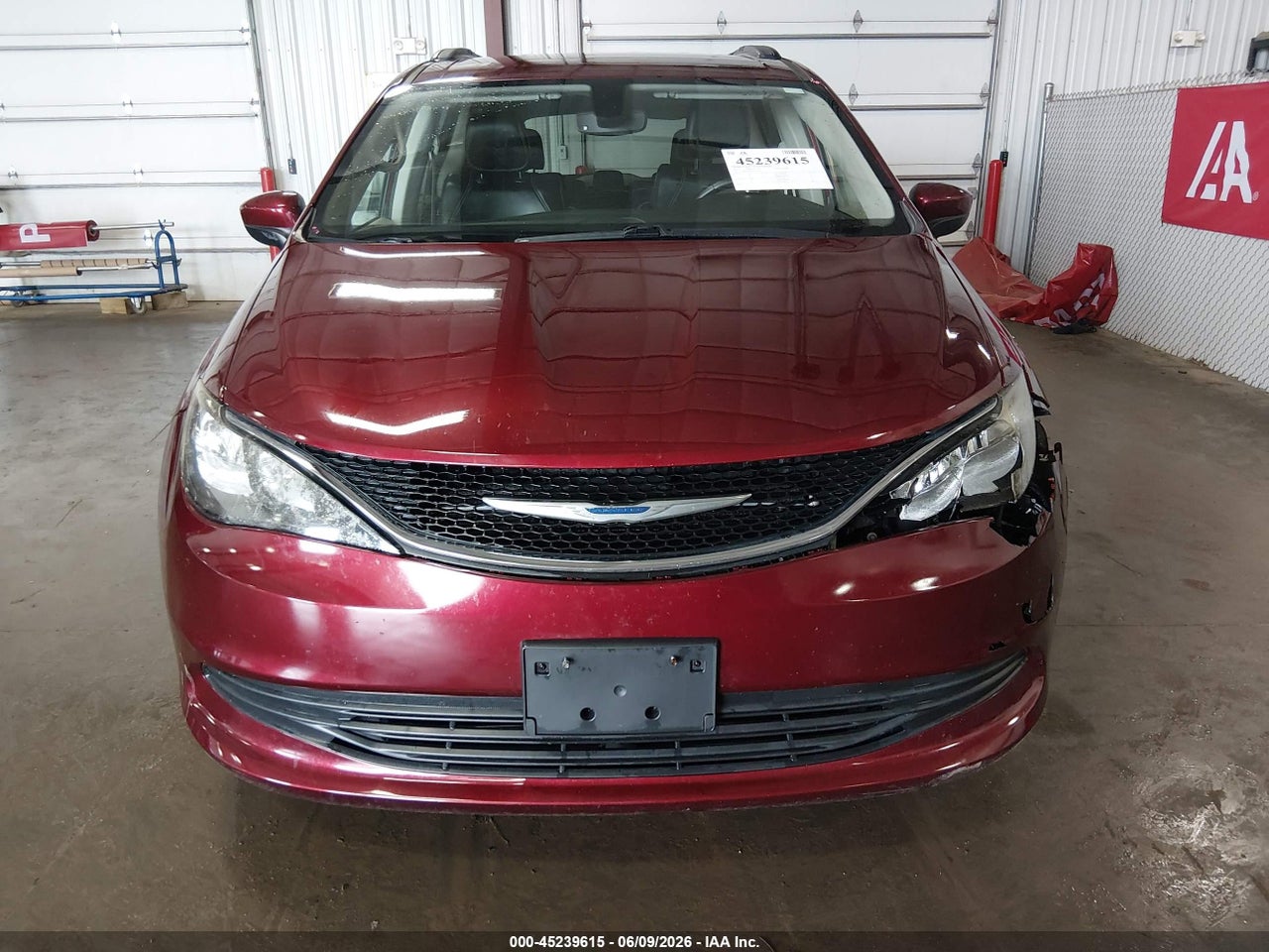 2021 CHRYSLER VOYAGER LXI · 6/11