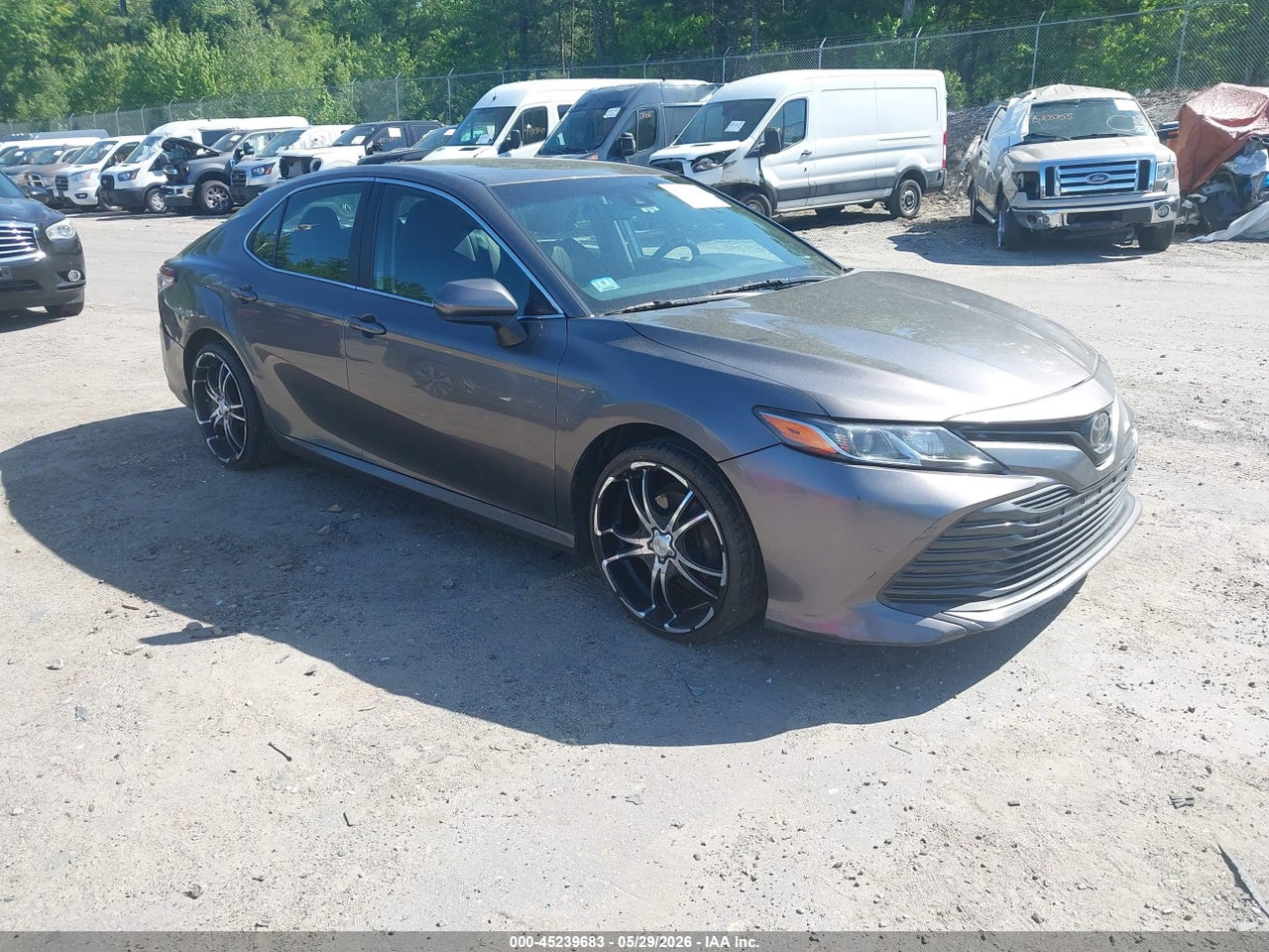 4T1B11HK7JU****** · 2018 TOYOTA CAMRY LE