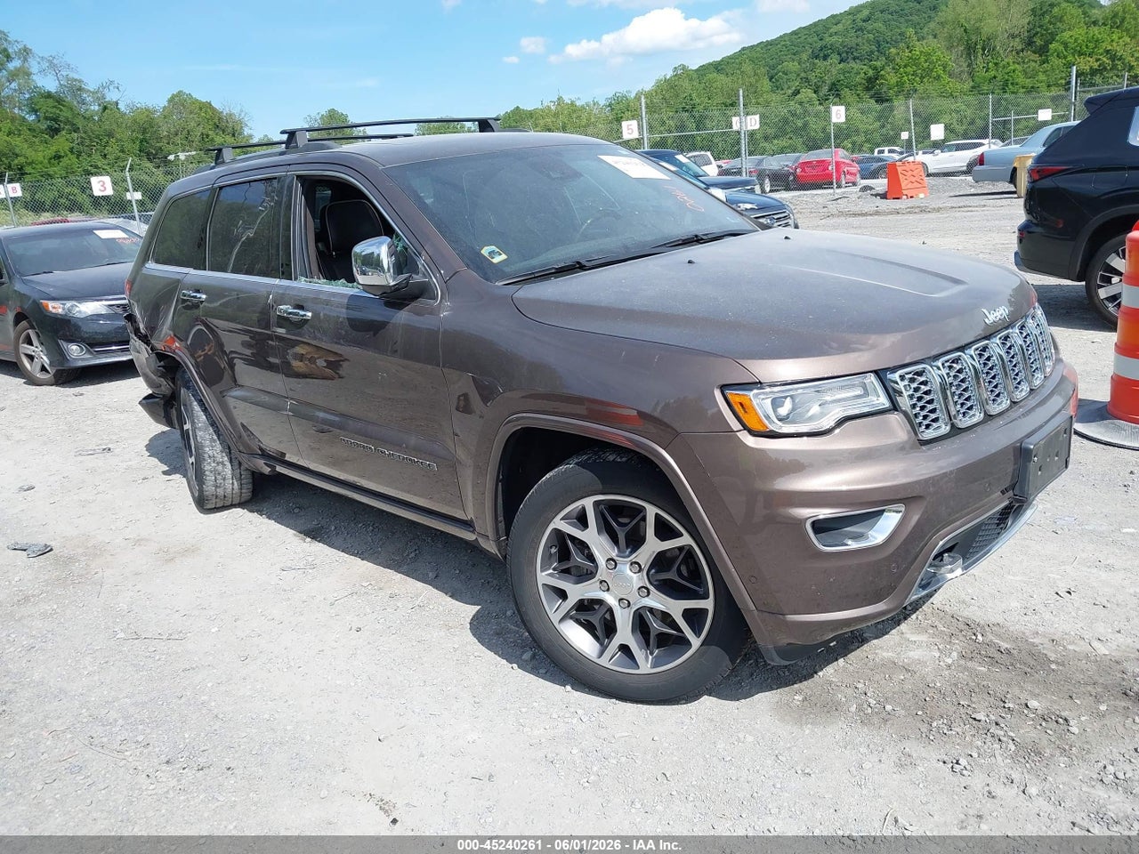 1C4RJFCT5KC****** · 2019 JEEP GRAND CHEROKEE OVERLAND