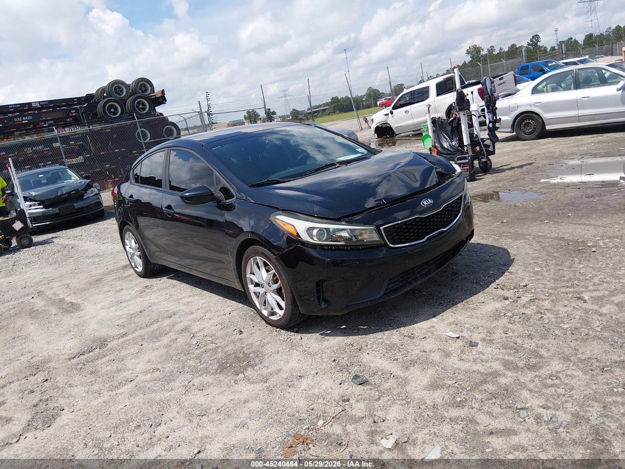 3KPFK4A7XHE****** · 2017 KIA FORTE LX