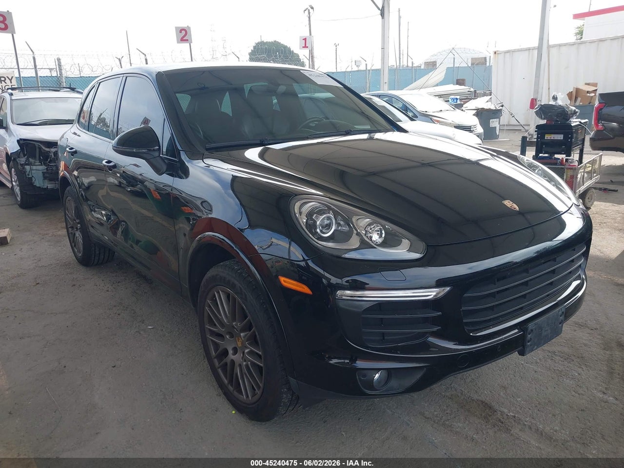 WP1AA2A27JK****** · 2018 PORSCHE CAYENNE PLATINUM EDITION