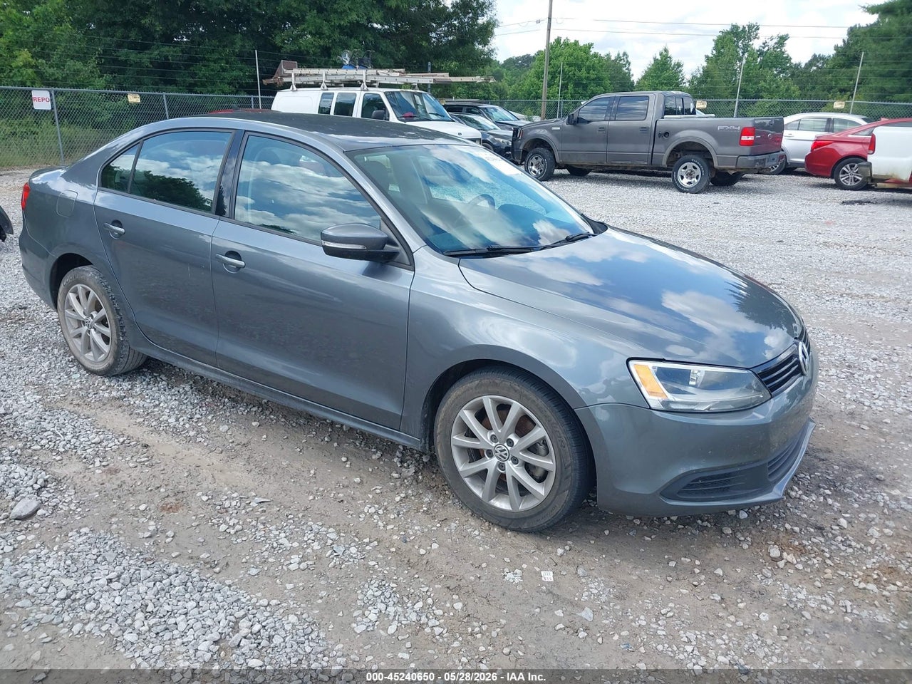 3VWDX7AJ7CM****** · 2012 VOLKSWAGEN JETTA 2.5L SE