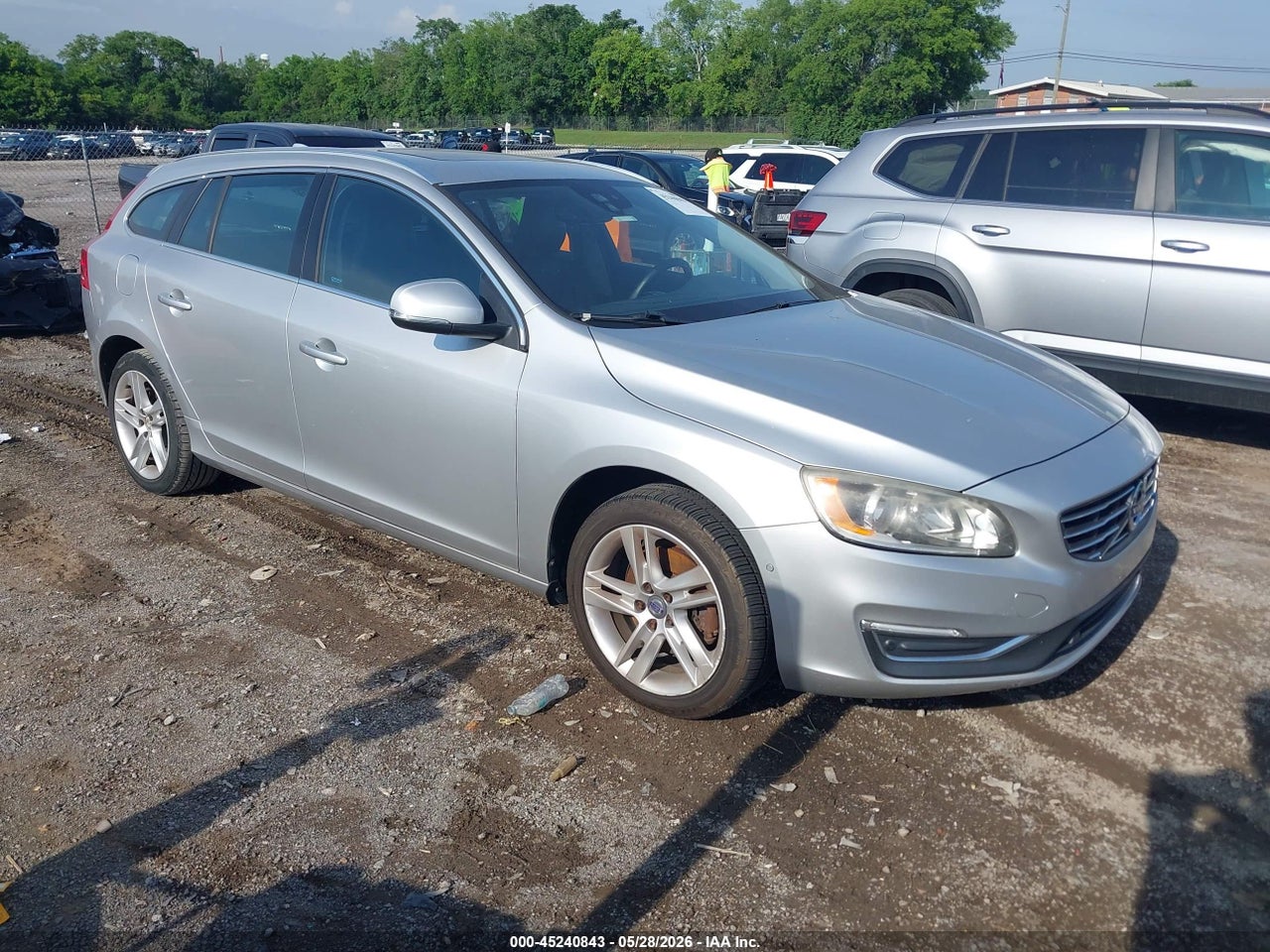 YV140MEK9F1****** · 2015 VOLVO V60 T5 PREMIER
