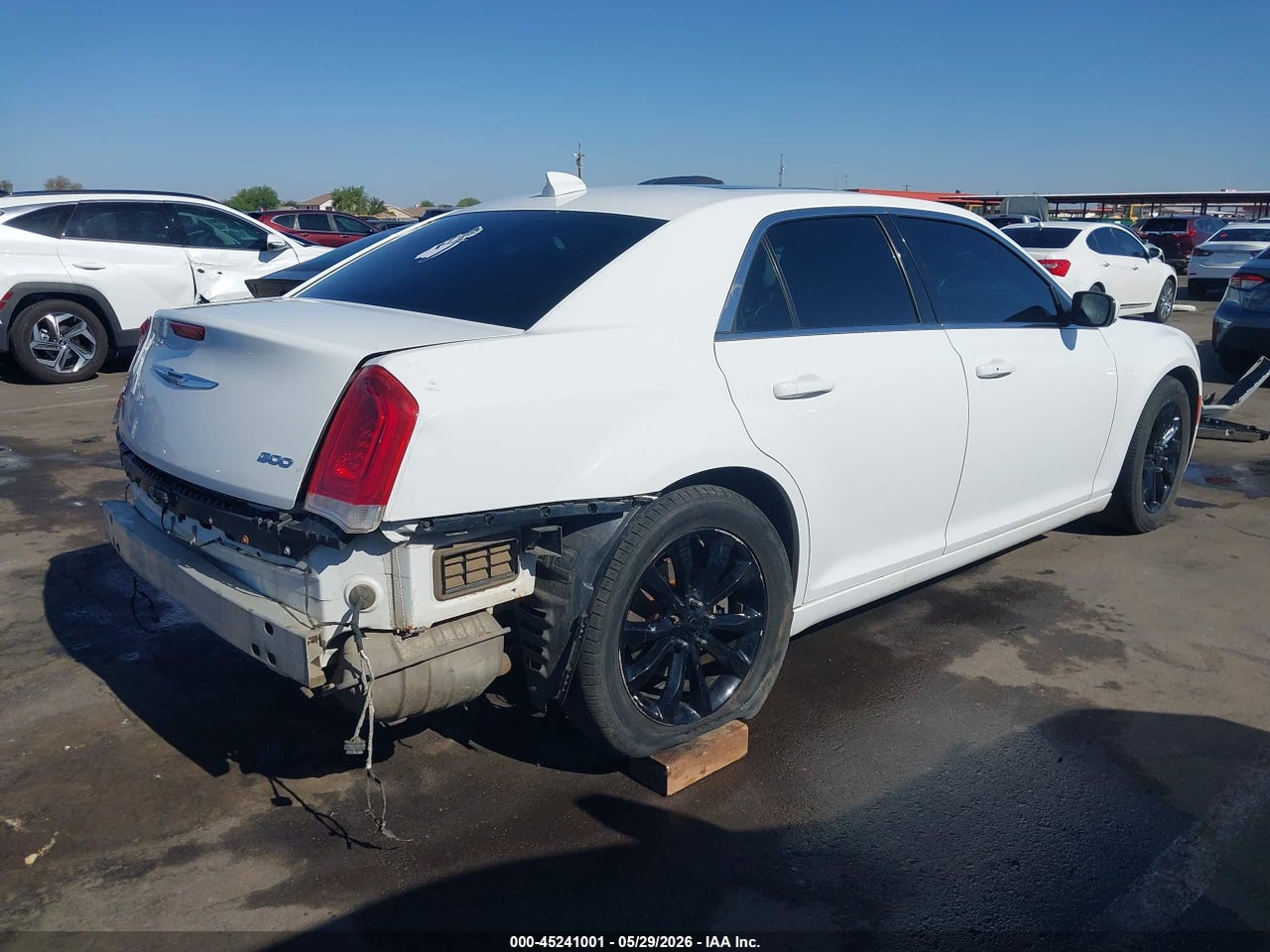 2016 CHRYSLER 300 ANNIVERSARY EDITION · 4/11