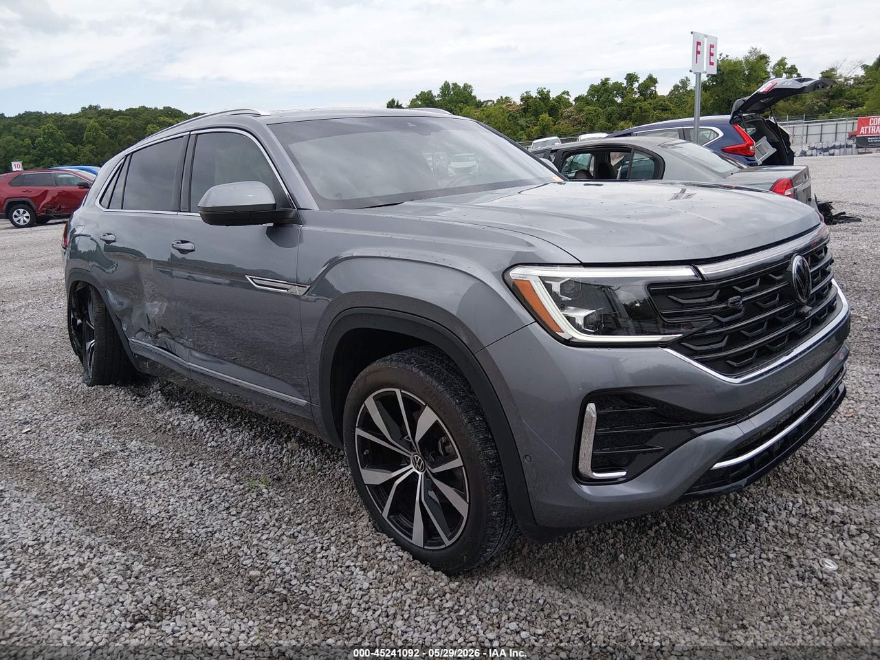 1V2FE2CA2RC****** · 2024 VOLKSWAGEN ATLAS CROSS SPORT 2.0T SEL PREMIUM R-LINE