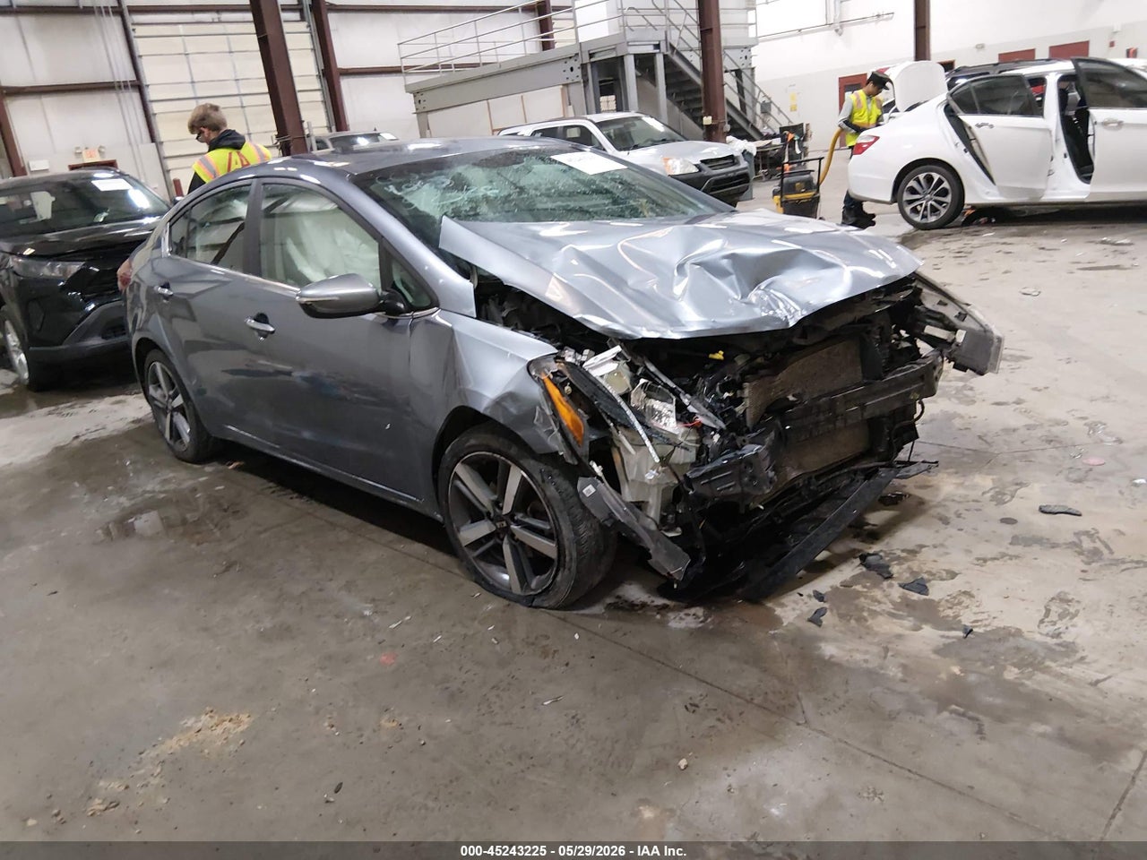 3KPFL4A8XHE****** · 2017 KIA FORTE EX