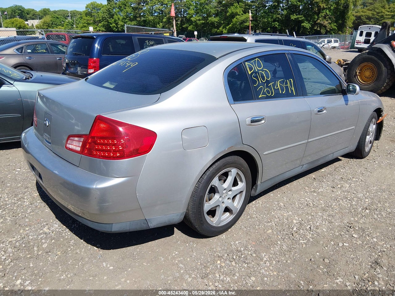 2003 INFINITI G35 BASE W/6 SPEED MANUAL · 4/10