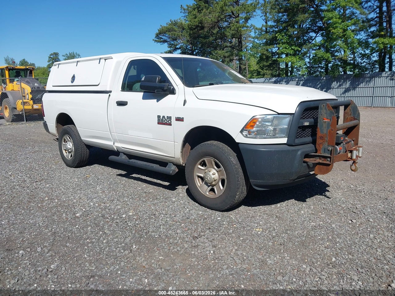 3C6LR5AT6HG****** · 2017 RAM 2500 TRADESMAN  4X4 8' BOX