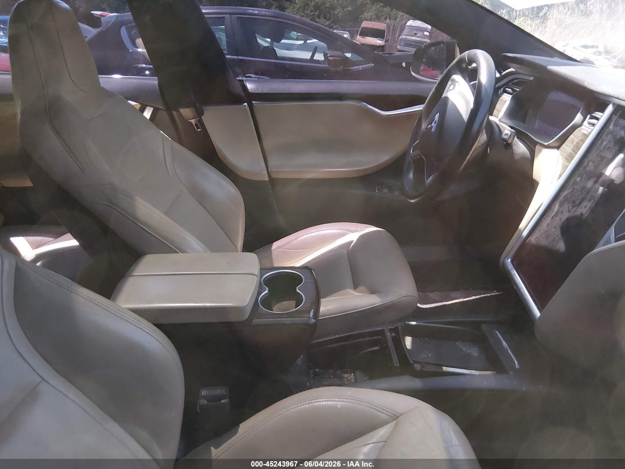 2016 TESLA MODEL S 90D/P100D/P85D/P90D · 5/10