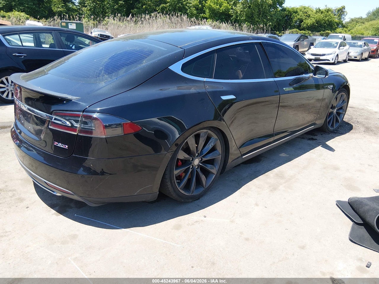 2016 TESLA MODEL S 90D/P100D/P85D/P90D · 4/10
