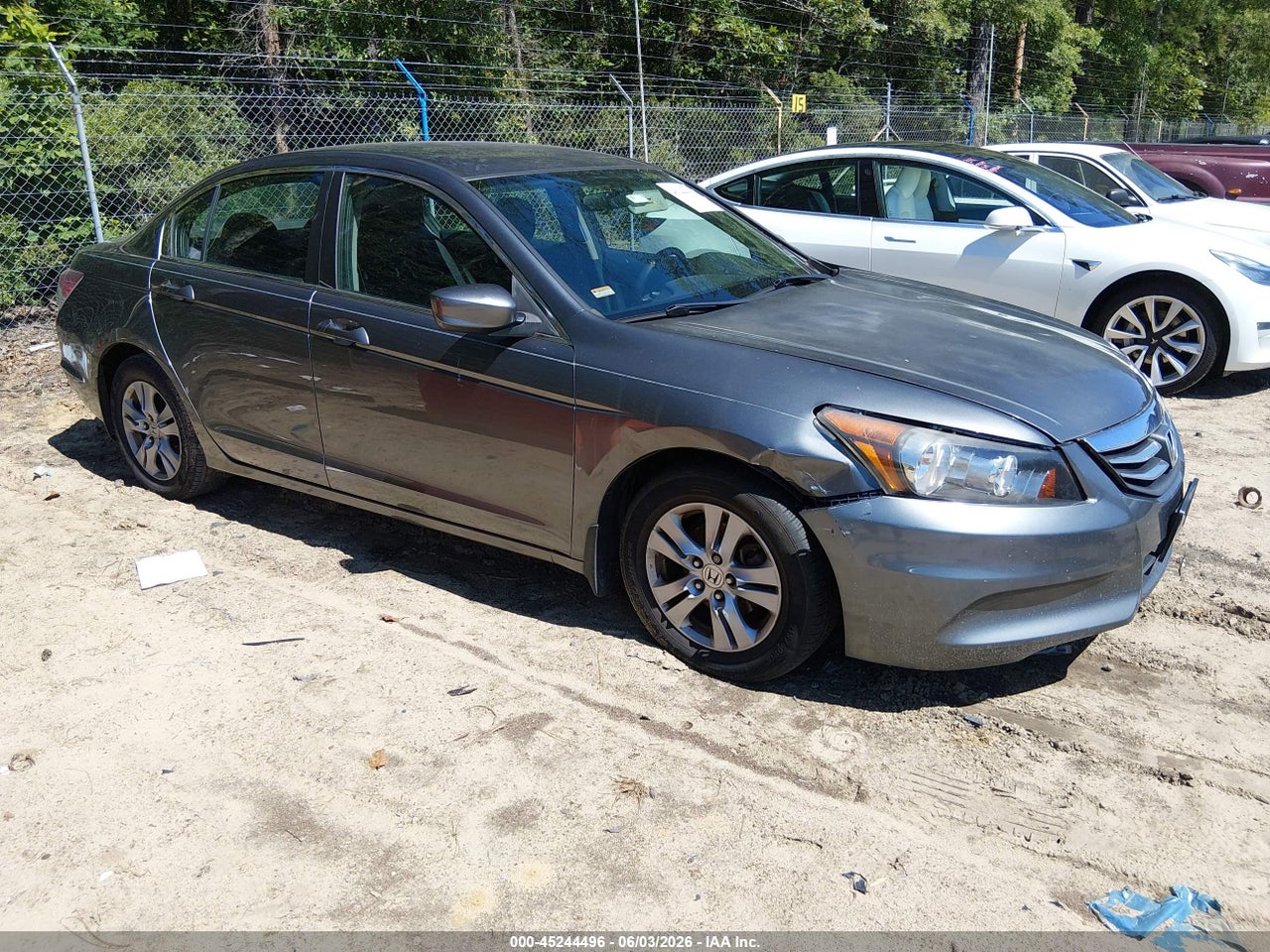 1HGCP2F47BA****** · 2011 HONDA ACCORD 2.4 LX-P