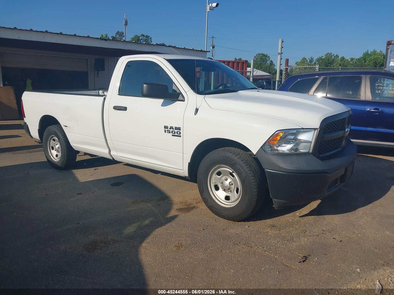 3C6JR6DG0KG****** · 2019 RAM 1500 CLASSIC TRADESMAN  4X2 8' BOX