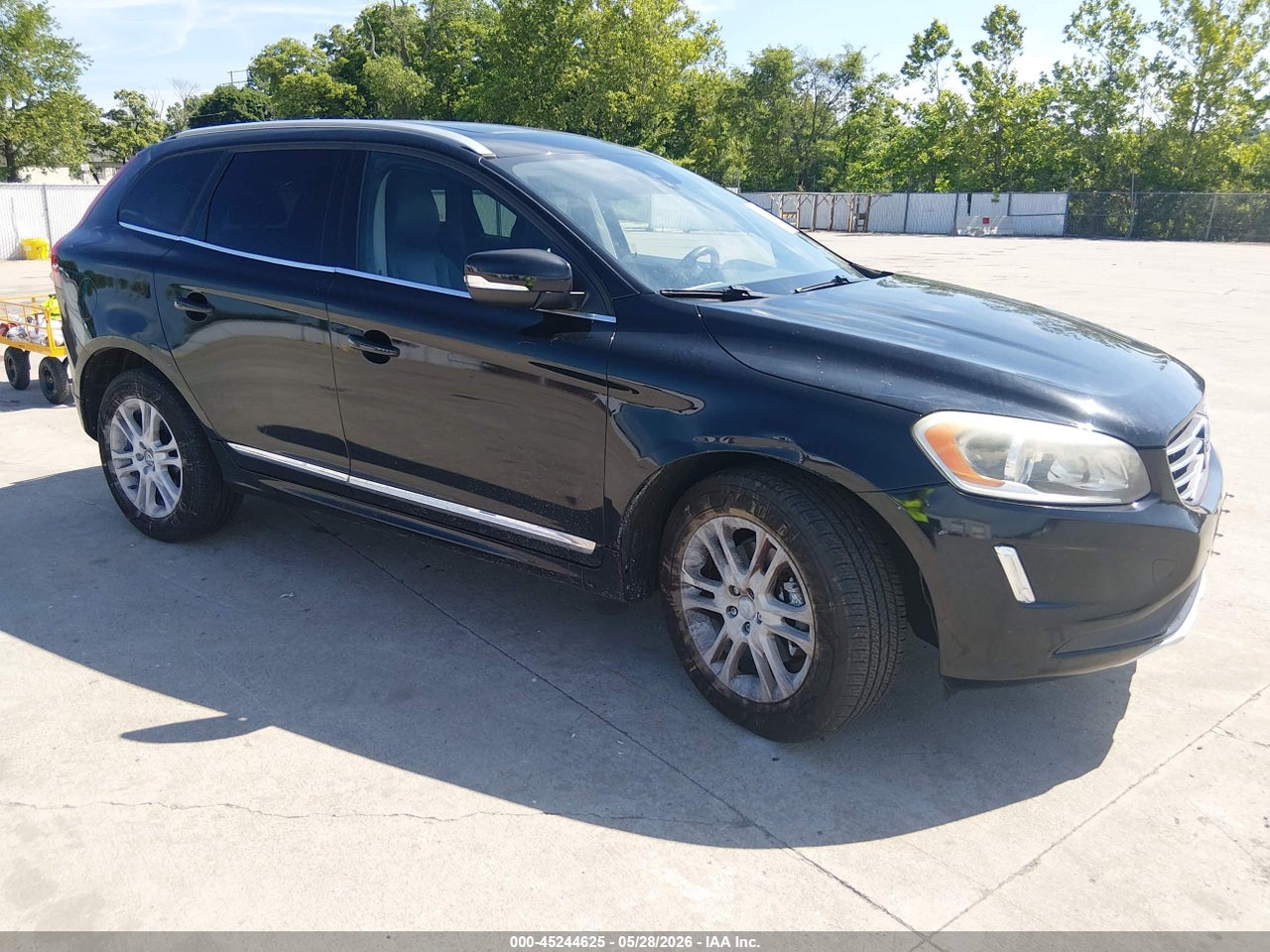 YV4612RK1F2****** · 2015 VOLVO XC60 T5/T5 PREMIER