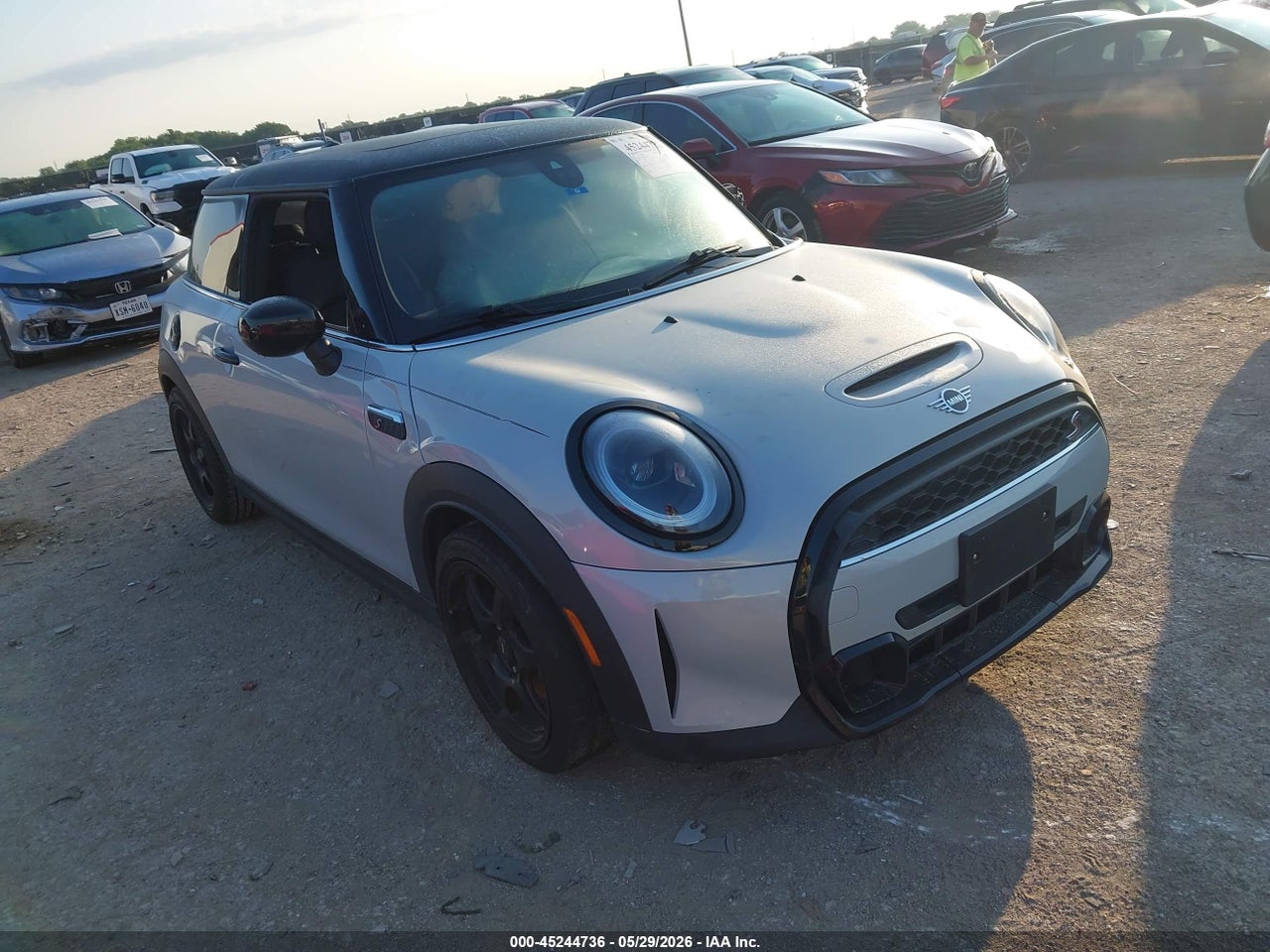 WMW53DH08N2****** · 2022 MINI HARDTOP COOPER S