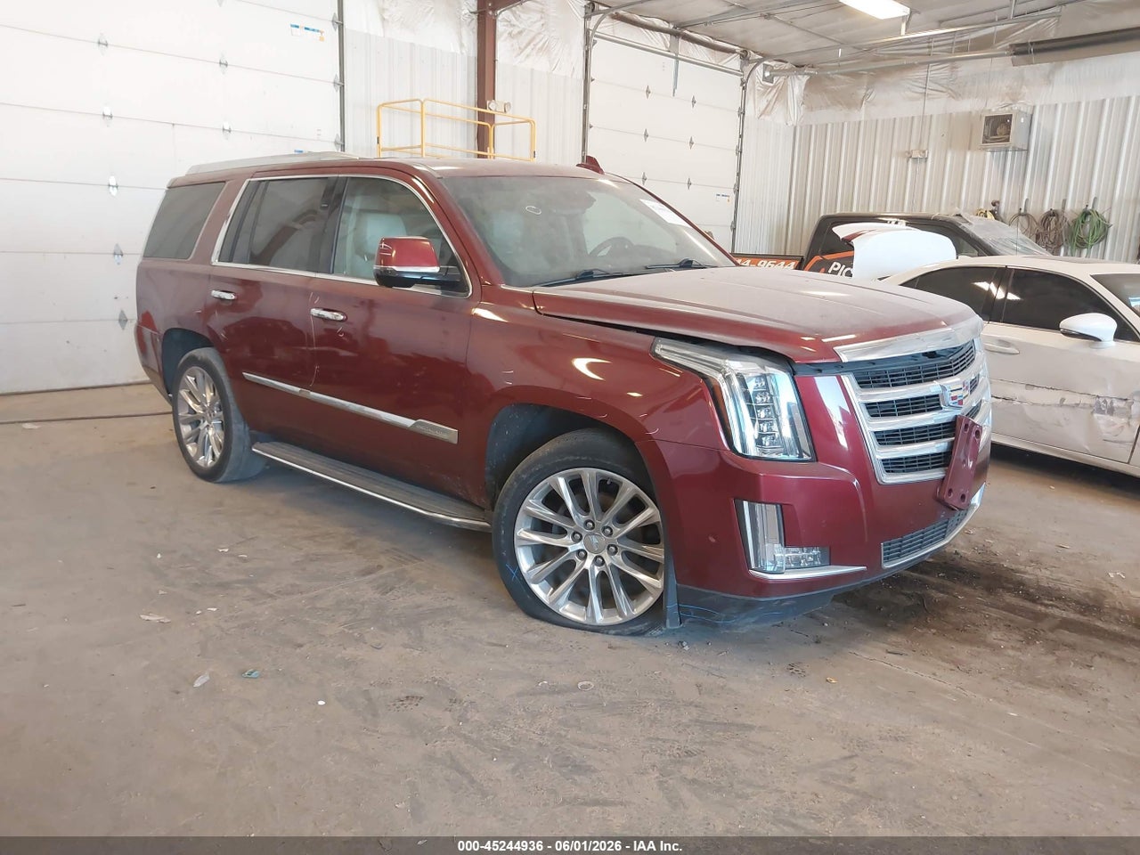 1GYS4BKJ4HR****** · 2017 CADILLAC ESCALADE LUXURY