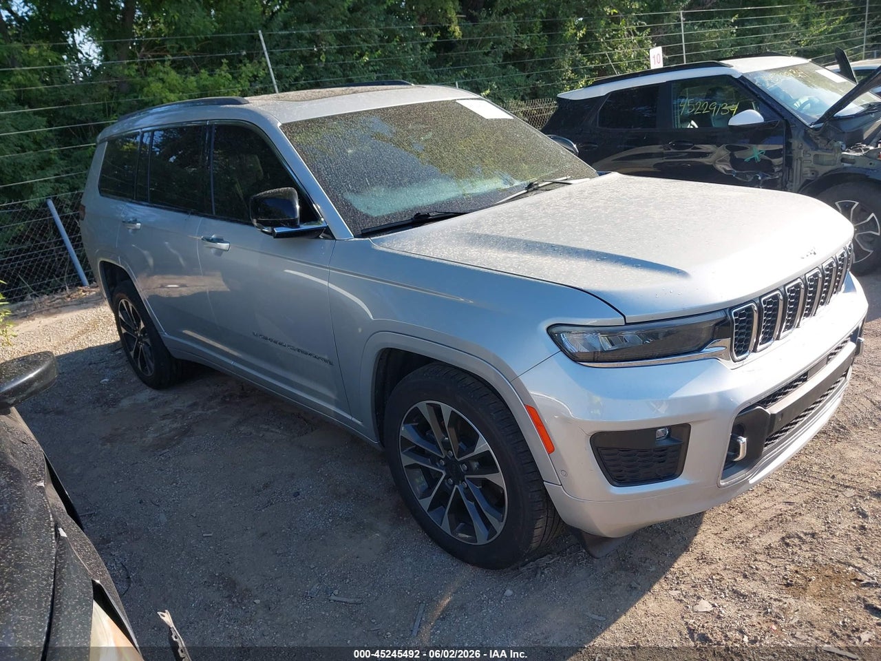 1C4RJKDG8M8****** · 2021 JEEP GRAND CHEROKEE L OVERLAND 4X4
