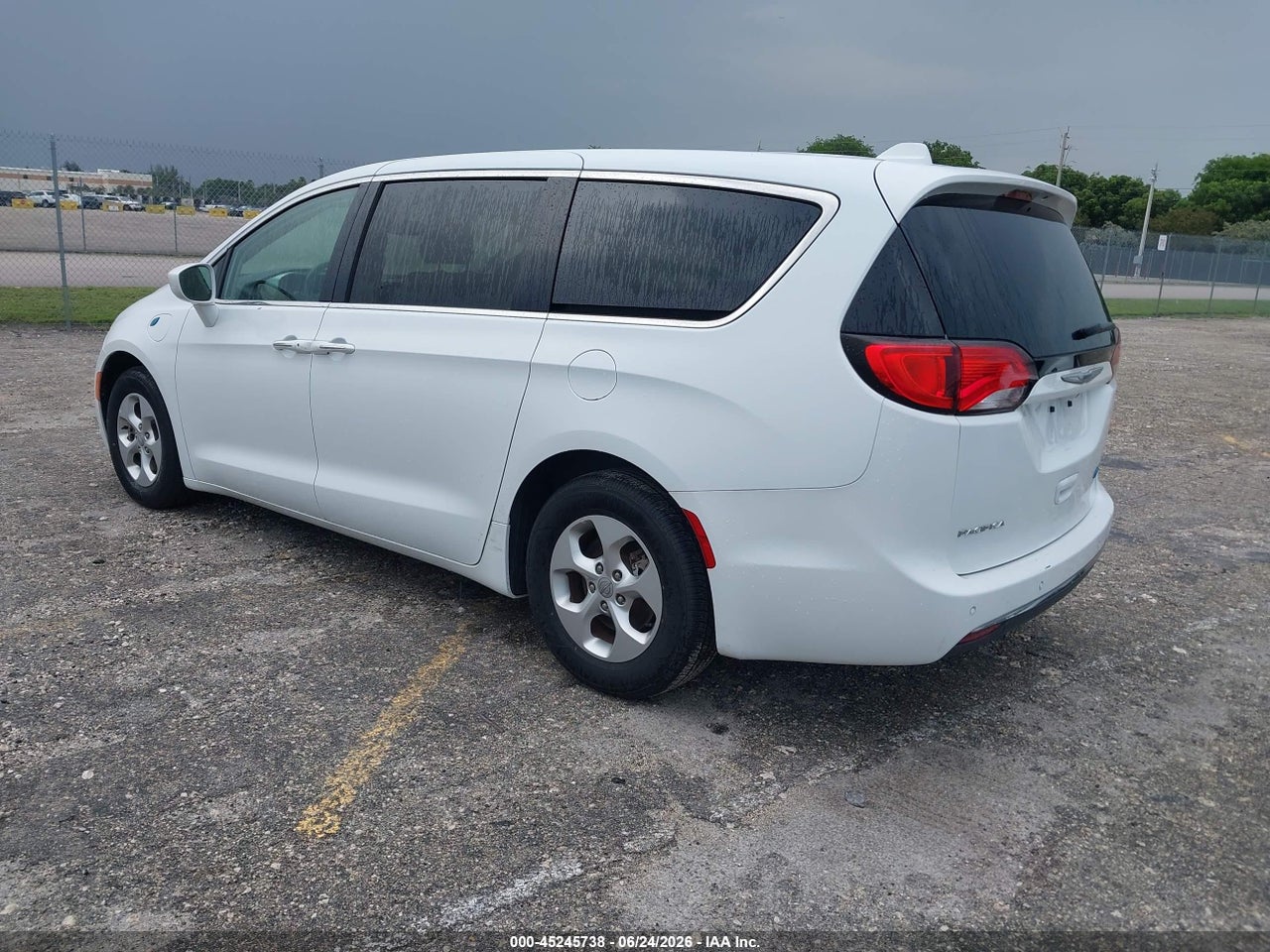 2018 CHRYSLER PACIFICA HYBRID TOURING PLUS · 3/11