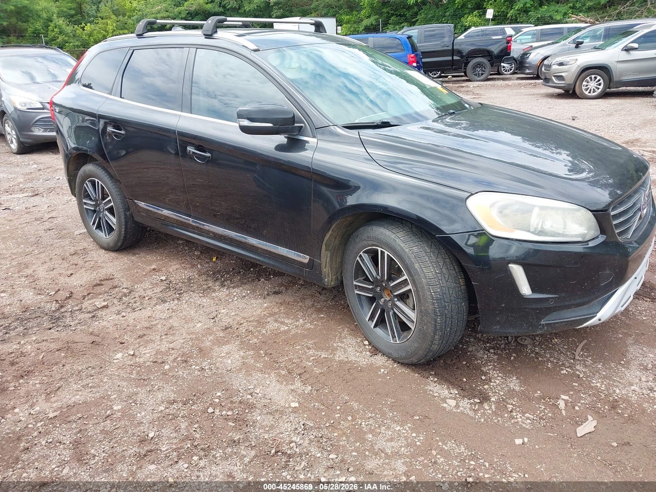YV440MDR6H2****** · 2017 VOLVO XC60 T5 DYNAMIC