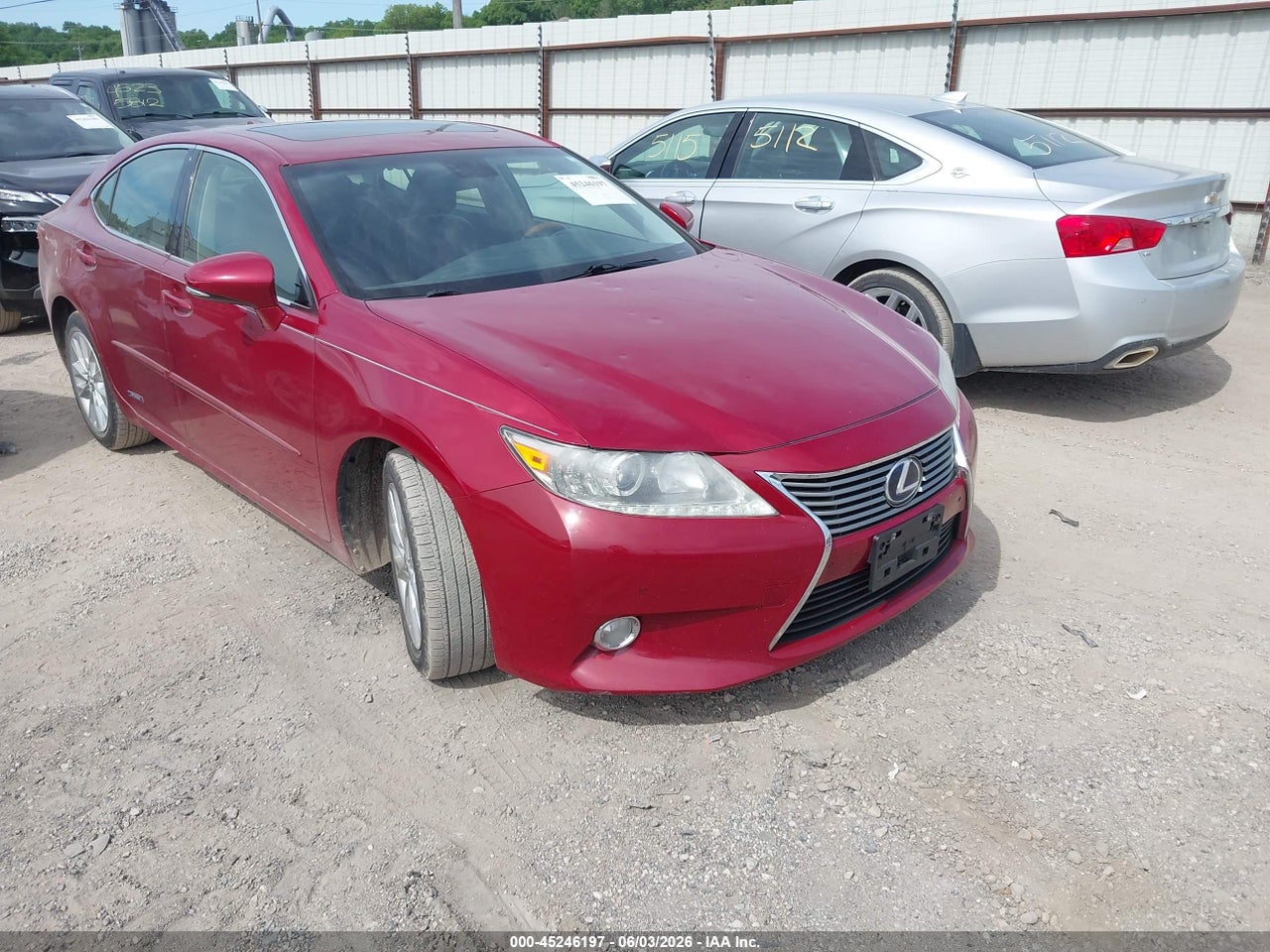 JTHBW1GG3D2****** · 2013 LEXUS ES 300H