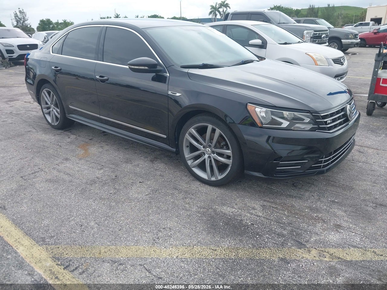 1VWDT7A37HC****** · 2017 VOLKSWAGEN PASSAT 1.8T R-LINE