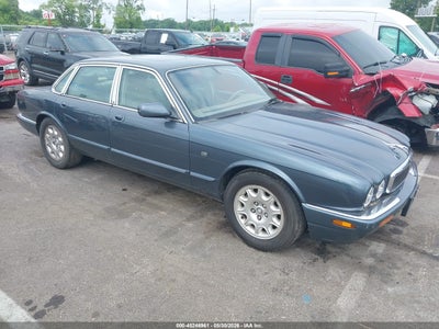 2000 JAGUAR XJ8