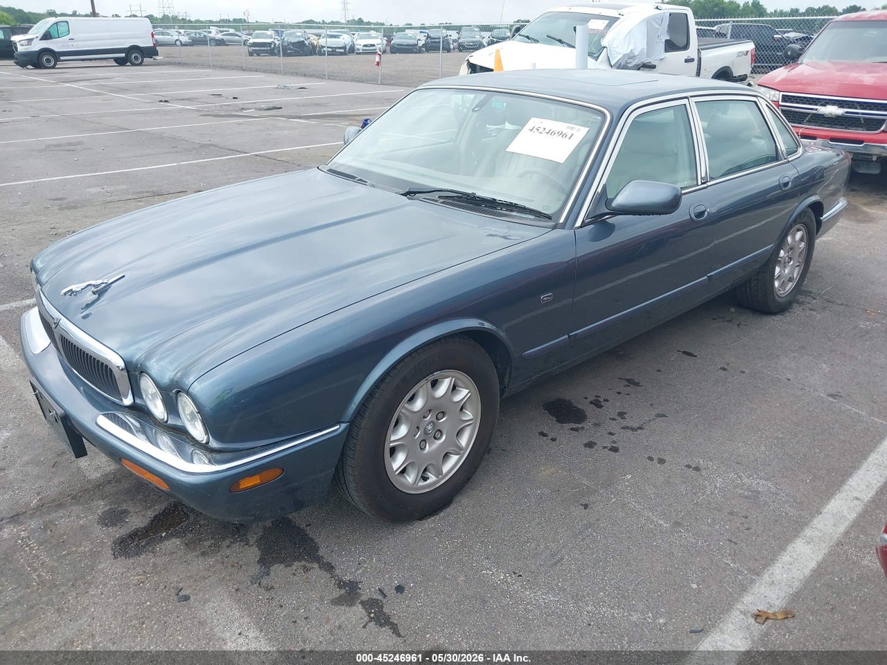2000 JAGUAR XJ8 · 2/11