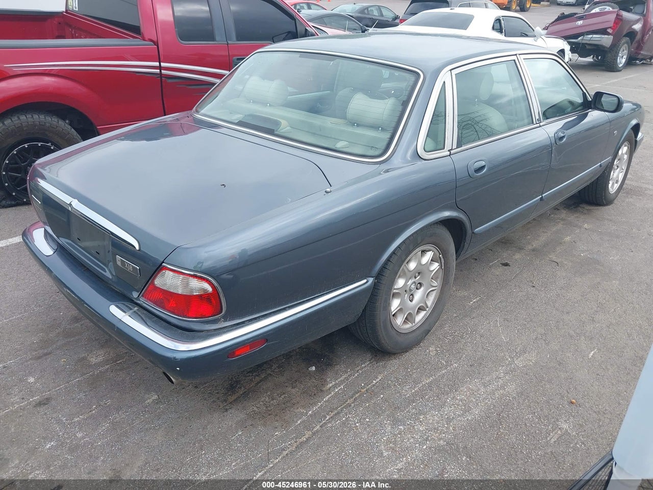 2000 JAGUAR XJ8 · 4/11