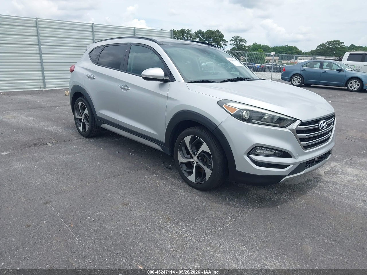 KM8J3CA25JU****** · 2018 HYUNDAI TUCSON LIMITED
