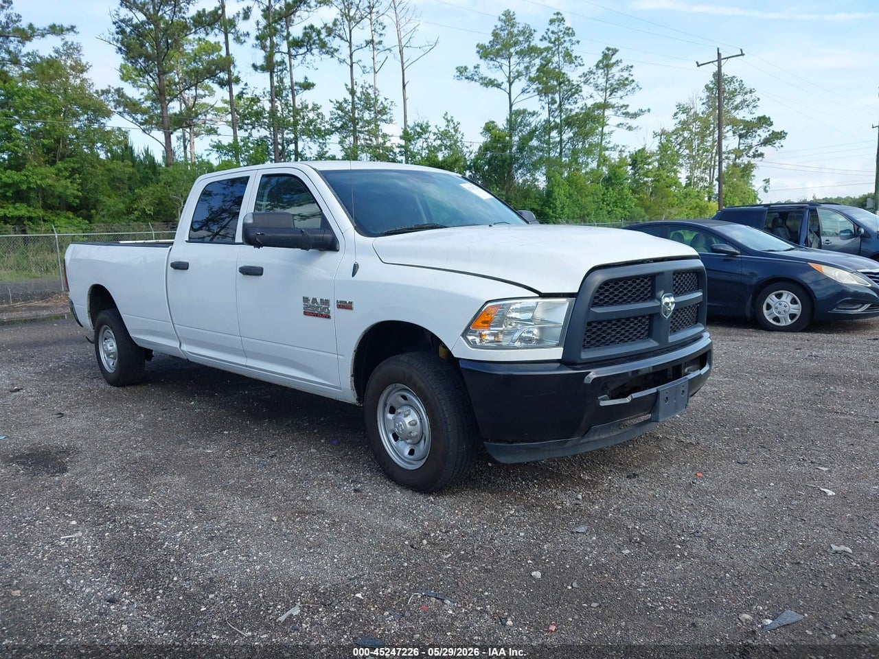 3C6UR4HJ4JG****** · 2018 RAM 2500 TRADESMAN  4X2 8' BOX