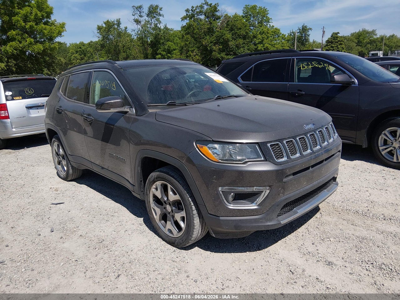 3C4NJDCBXKT****** · 2019 JEEP COMPASS LIMITED 4X4