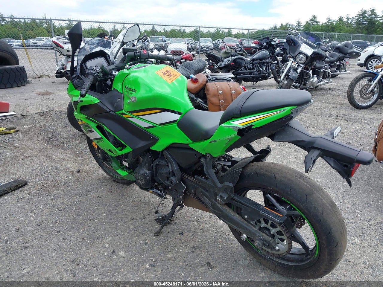 2025 KAWASAKI EX650 P · 3/11