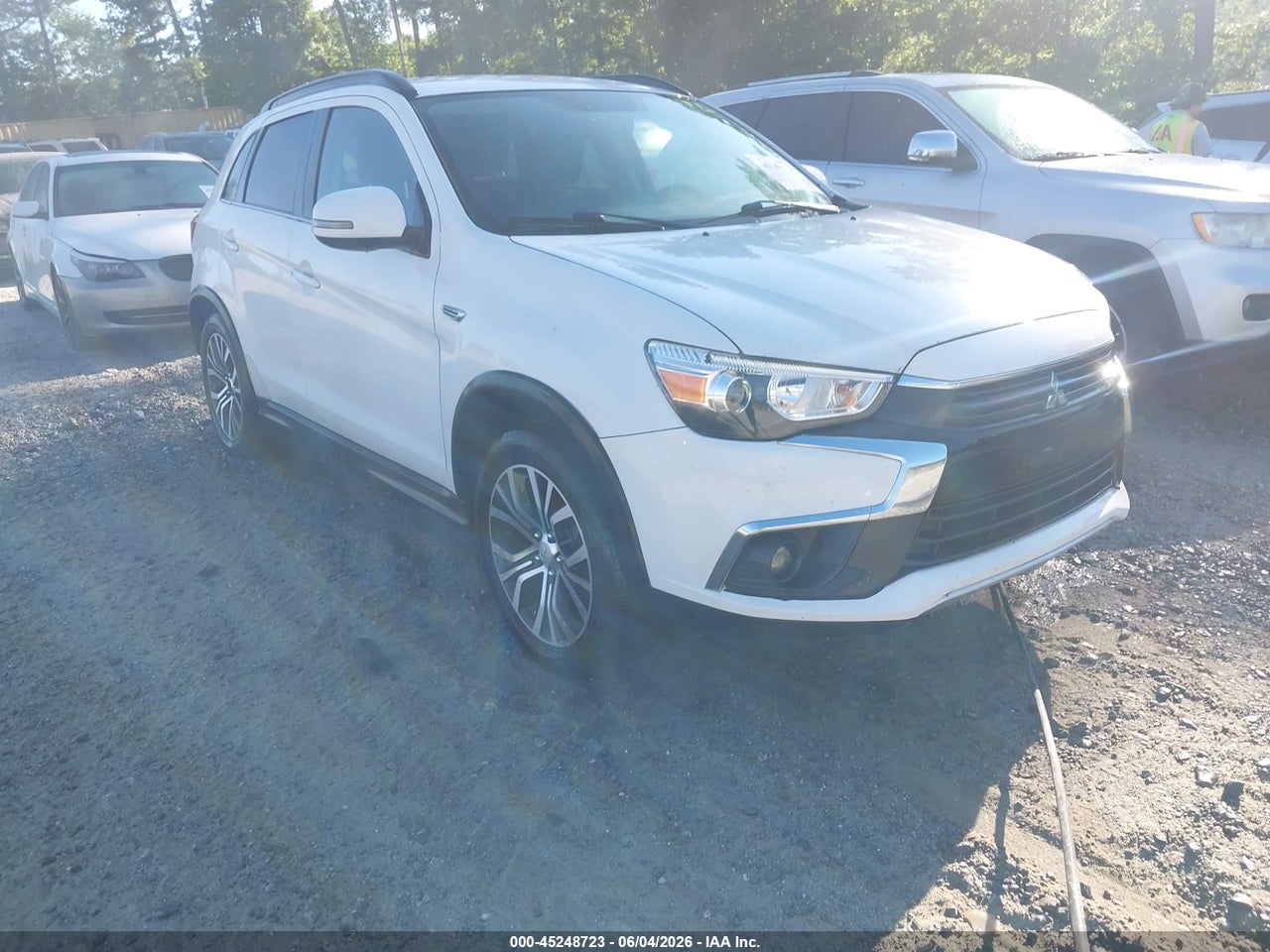 JA4AP4AWXHZ****** · 2017 MITSUBISHI OUTLANDER SPORT 2.4 SEL