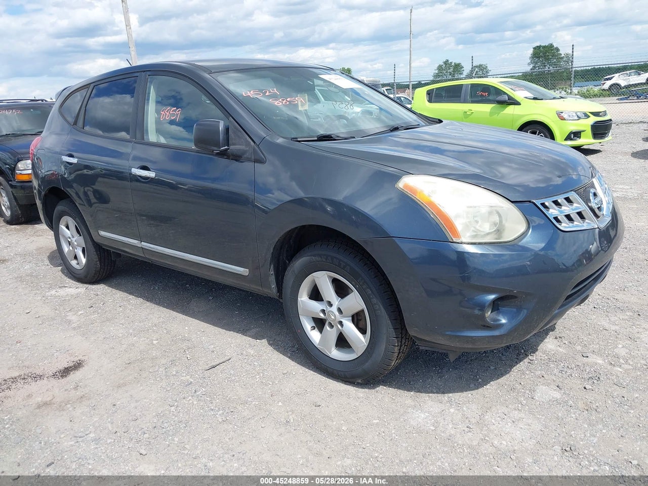 JN8AS5MT7CW****** · 2012 NISSAN ROGUE S