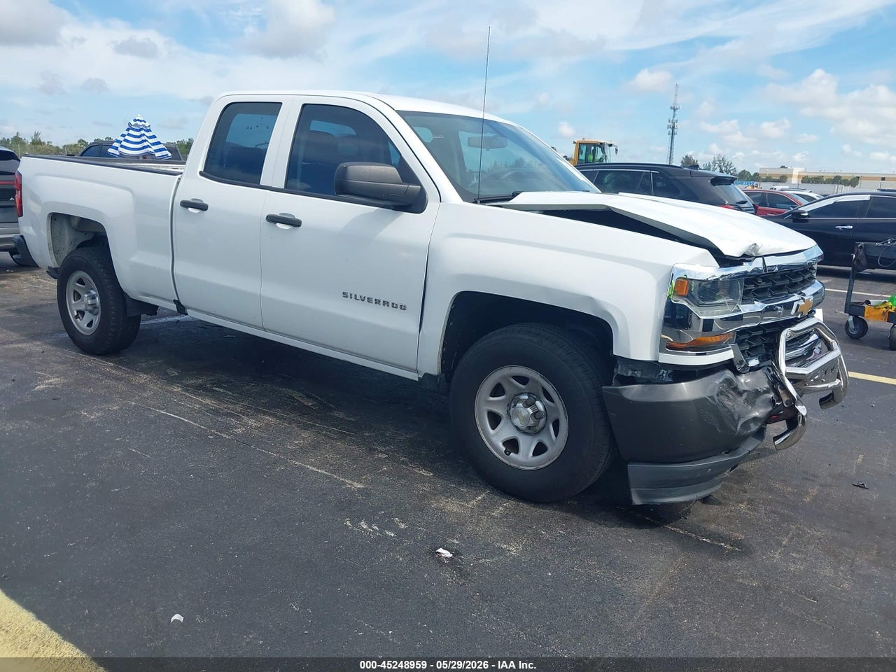 2GCRCNEC8K1****** · 2019 CHEVROLET SILVERADO 1500 LD WT