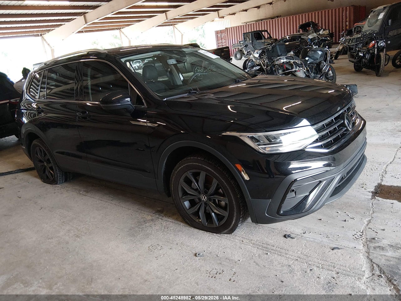 3VV3B7AX2NM****** · 2022 VOLKSWAGEN TIGUAN 2.0T SE