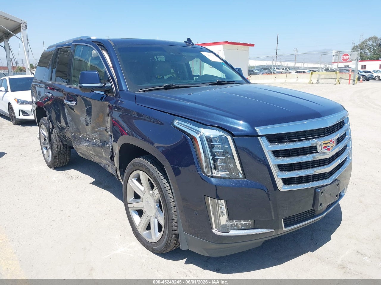 1GYS4CKJ2KR****** · 2019 CADILLAC ESCALADE PREMIUM LUXURY