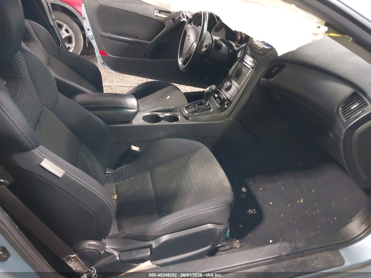 2011 HYUNDAI GENESIS 2.0T PREMIUM · 5/11