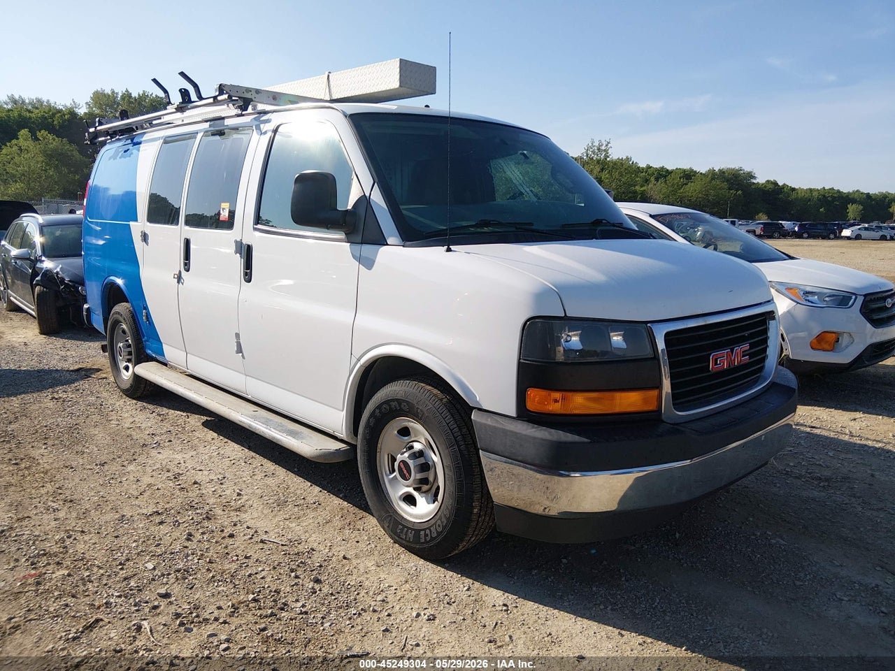 1GTW7AFF7H1****** · 2017 GMC SAVANA 2500 WORK VAN