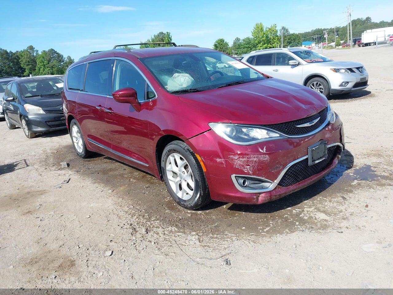 2C4RC1BG1JR****** · 2018 CHRYSLER PACIFICA TOURING L