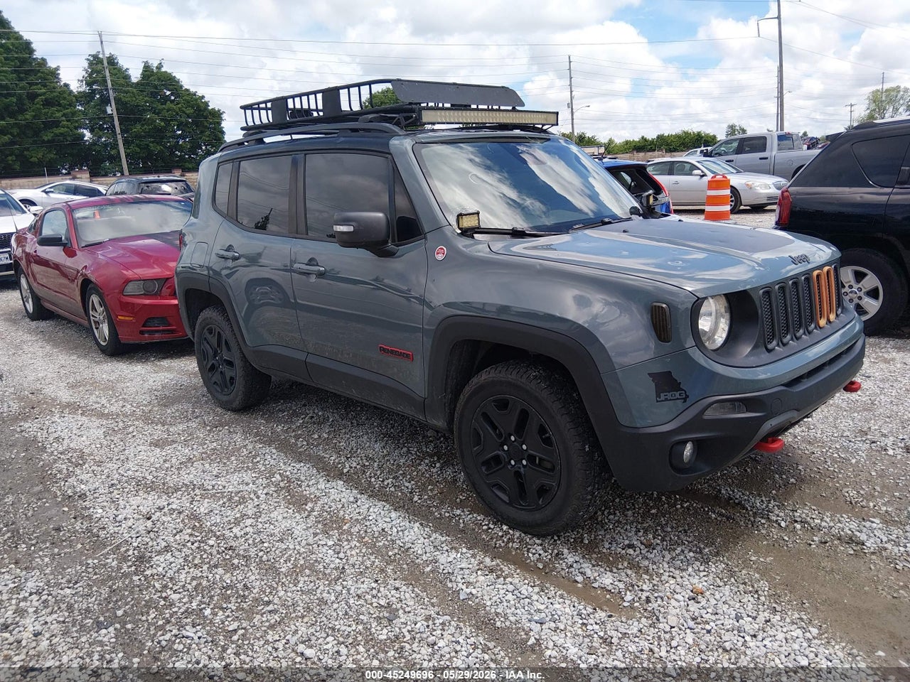 ZACCJBCB6JP****** · 2018 JEEP RENEGADE TRAILHAWK 4X4