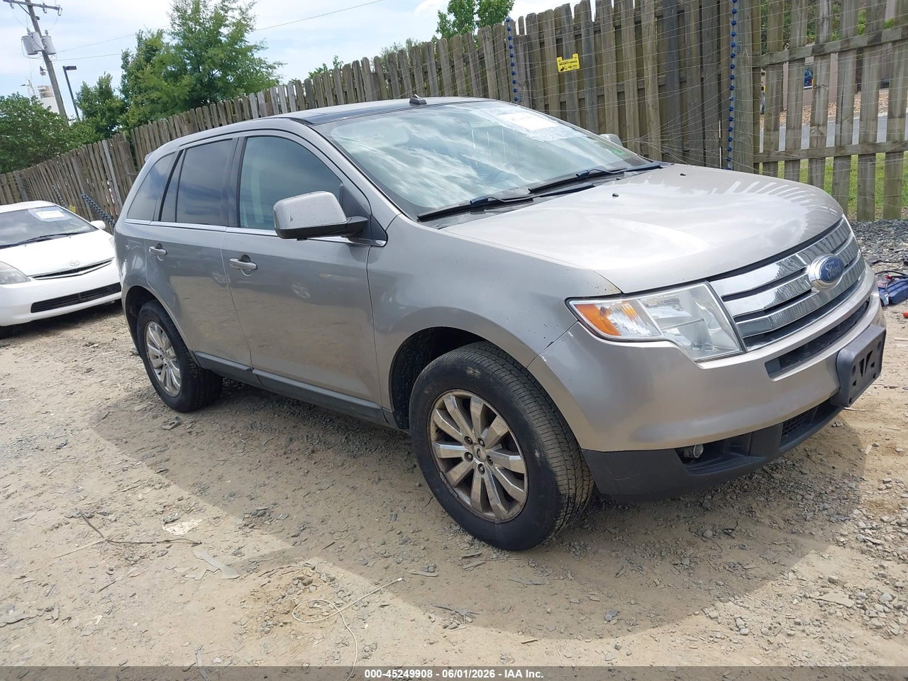 2FMDK49C28B****** · 2008 FORD EDGE LIMITED