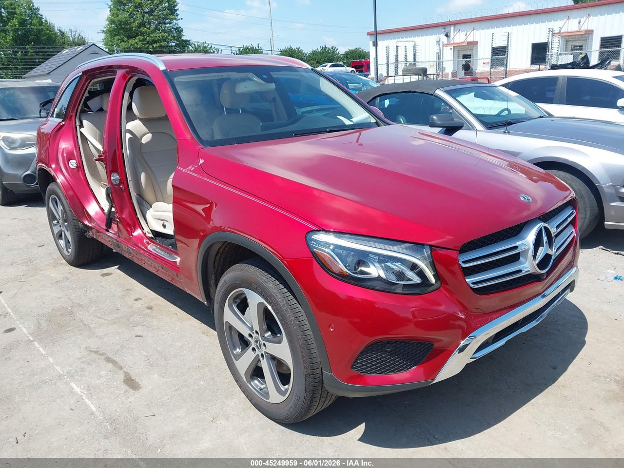 WDC0G4JBXJV****** · 2018 MERCEDES-BENZ GLC 300