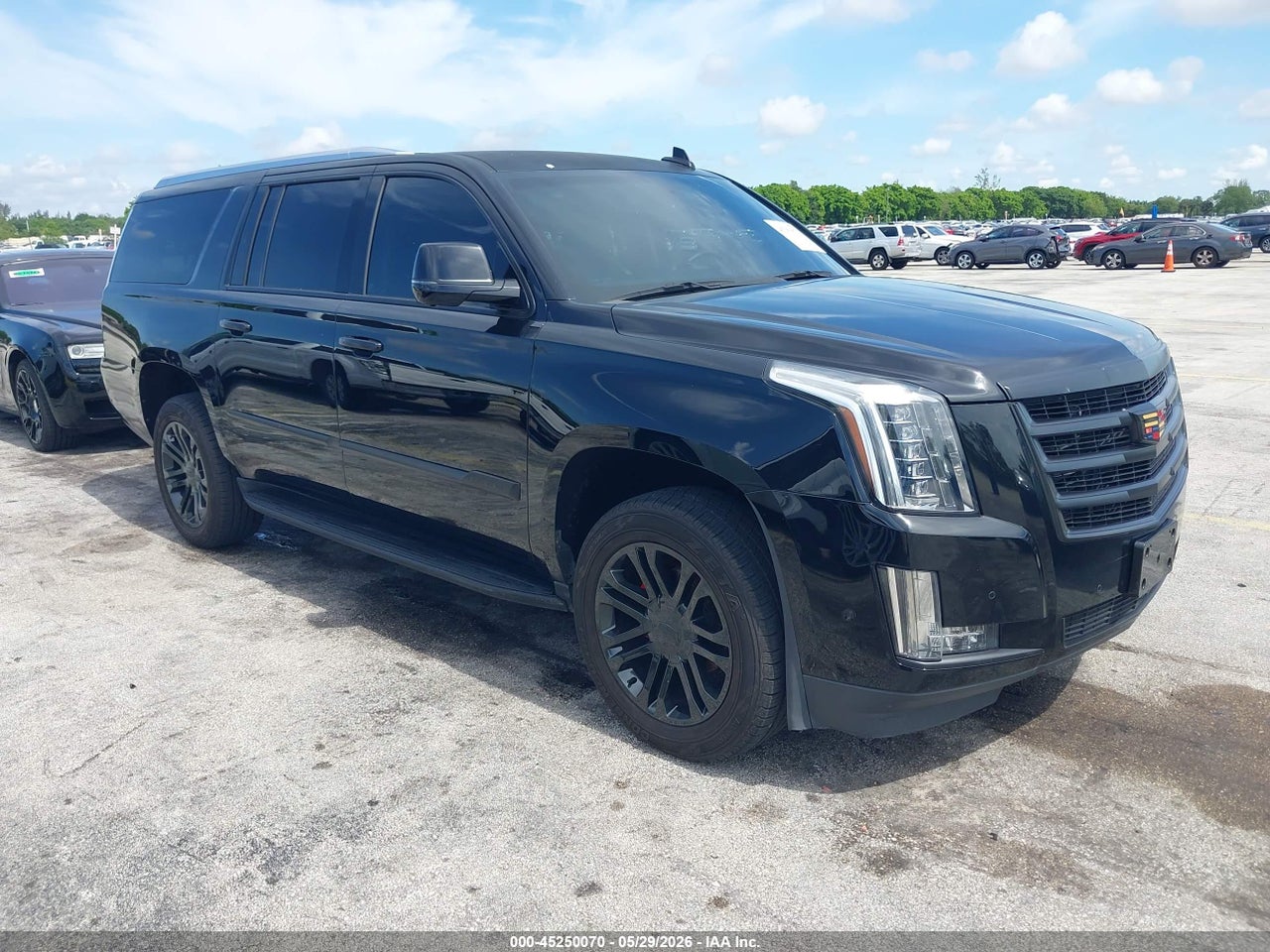 1GYS4GKJ5HR****** · 2017 CADILLAC ESCALADE ESV STANDARD