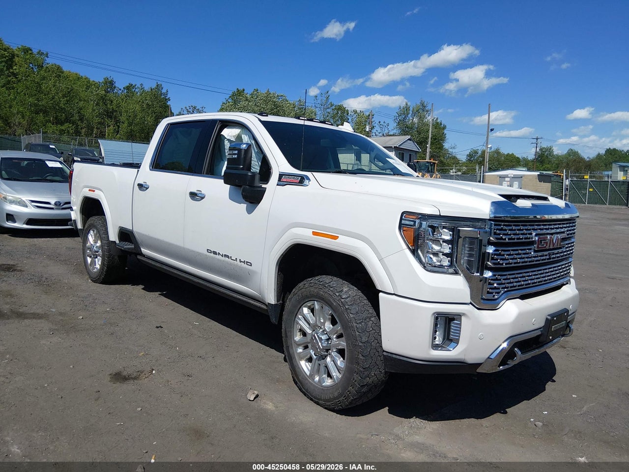 1GT49REY7NF****** · 2022 GMC SIERRA 2500HD 4WD  STANDARD BED DENALI
