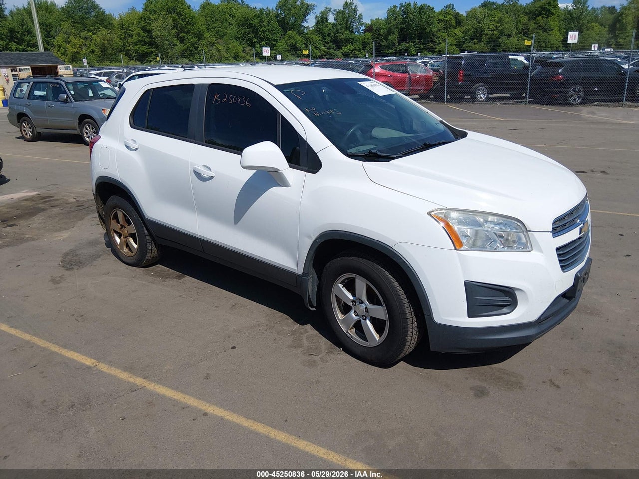3GNCJPSB8FL****** · 2015 CHEVROLET TRAX 1LS