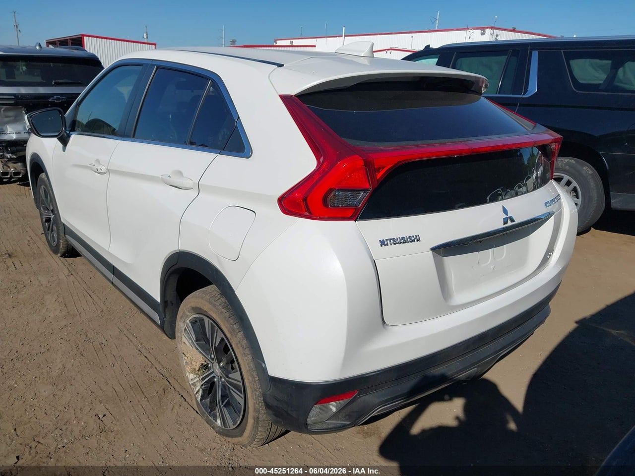 2018 MITSUBISHI ECLIPSE CROSS SE · 3/11
