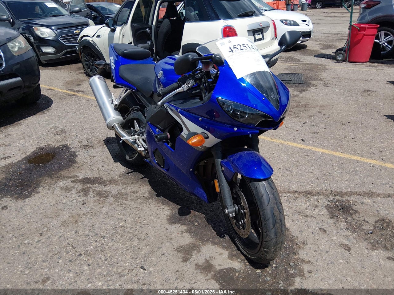 JYARJ06E54A****** · 2004 YAMAHA YZFR6 L