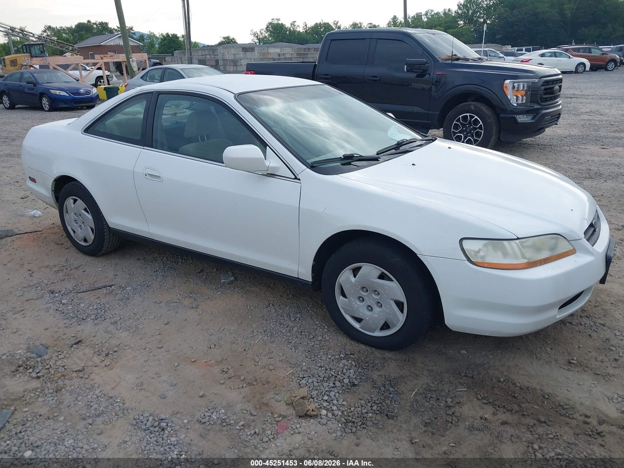 1HGCG2249YA****** · 2000 HONDA ACCORD 3.0 LX